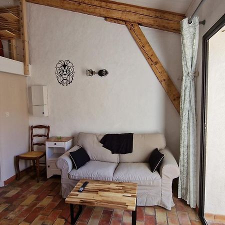 Studio Au Pied De La Sainte Victoire Puyloubier ภายนอก รูปภาพ