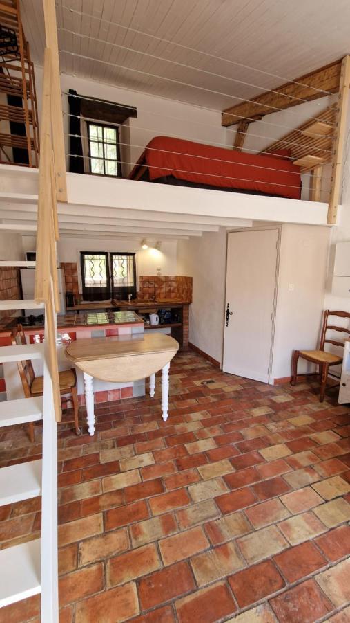 Studio Au Pied De La Sainte Victoire Puyloubier ภายนอก รูปภาพ