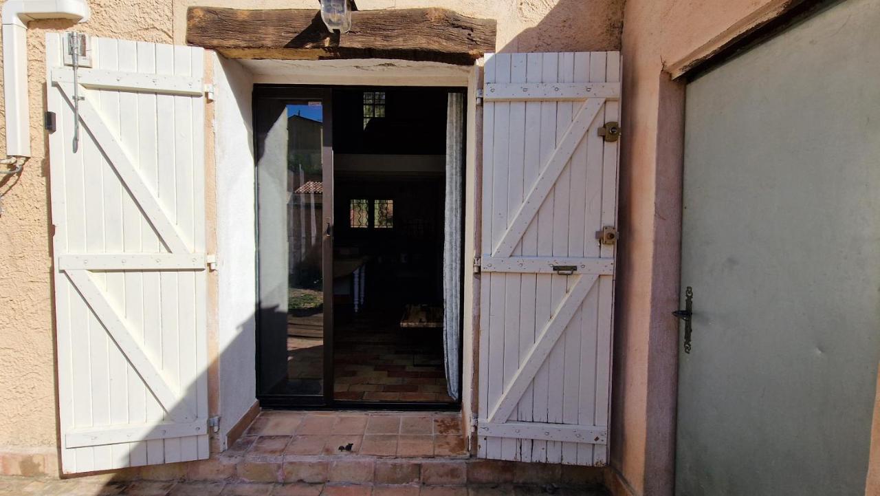 Studio Au Pied De La Sainte Victoire Puyloubier ภายนอก รูปภาพ