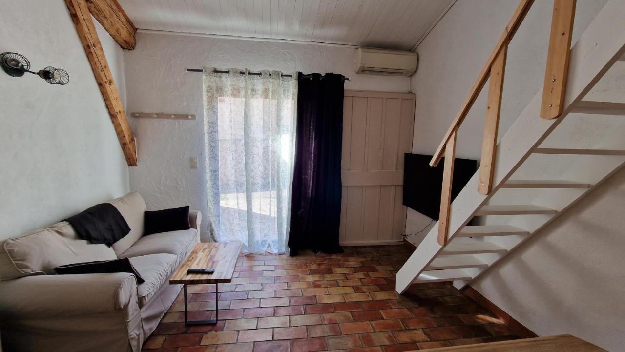 Studio Au Pied De La Sainte Victoire Puyloubier ภายนอก รูปภาพ